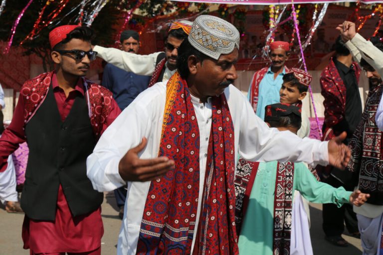 short essay on sindhi culture